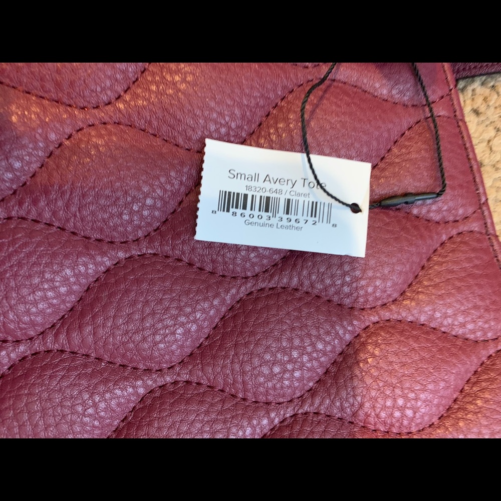 Vera Bradley “Avery Tote” - Picture 2 of 7